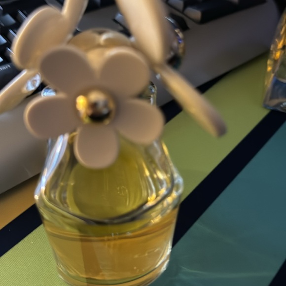 Daisy by Marc Jacob’s - Picture 3 of 5